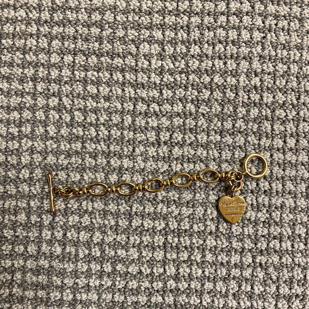 Juicy couture Heart Charm Toggle Bracelet